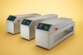 Máy dò kim loại cho dây chuyền sản xuất bánh kẹo công nghiệp, thiết bị kiểm tra tạp chất kim loại đảm bảo an toàn thực phẩm.